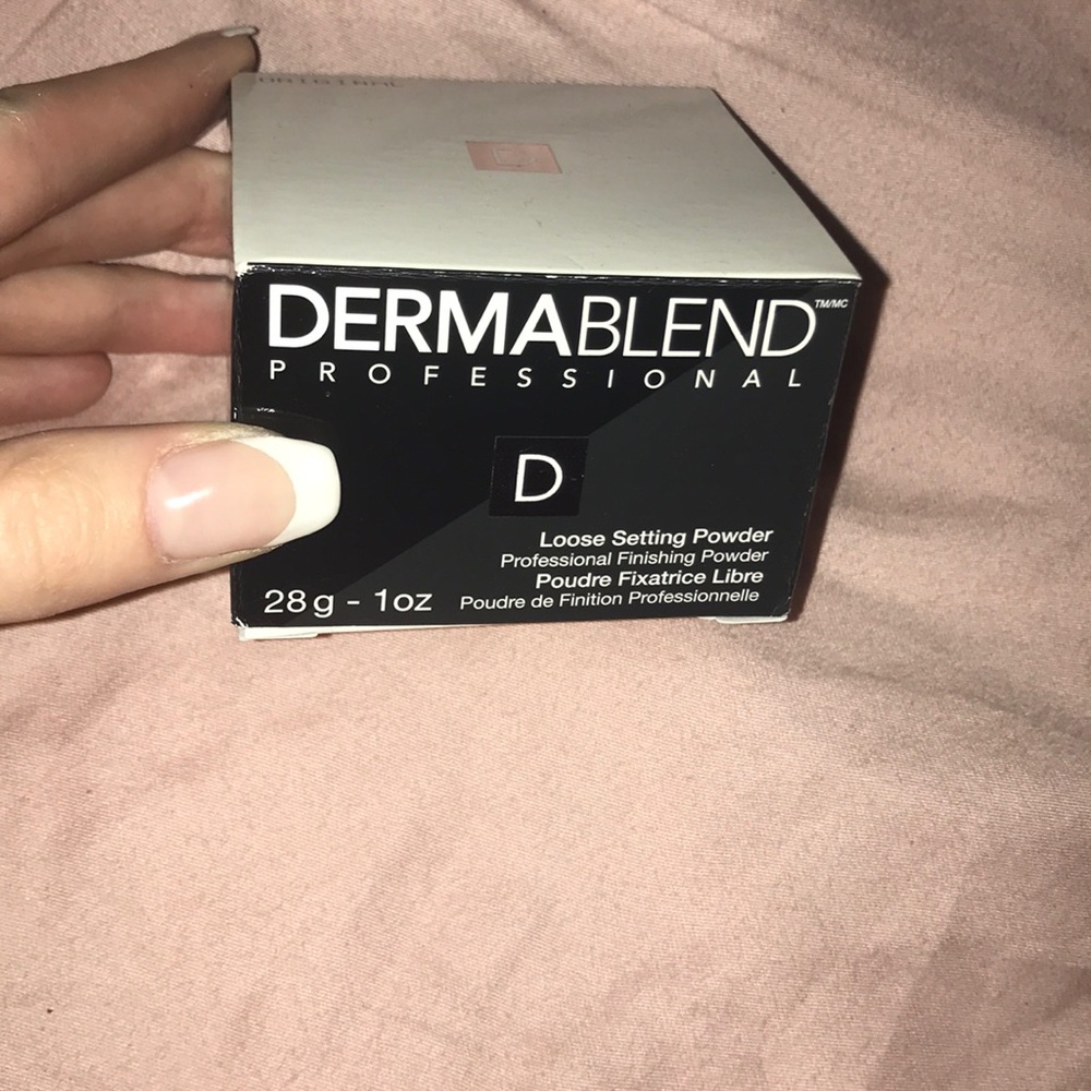 Dermablend Loose Setting Powder Brand New in box